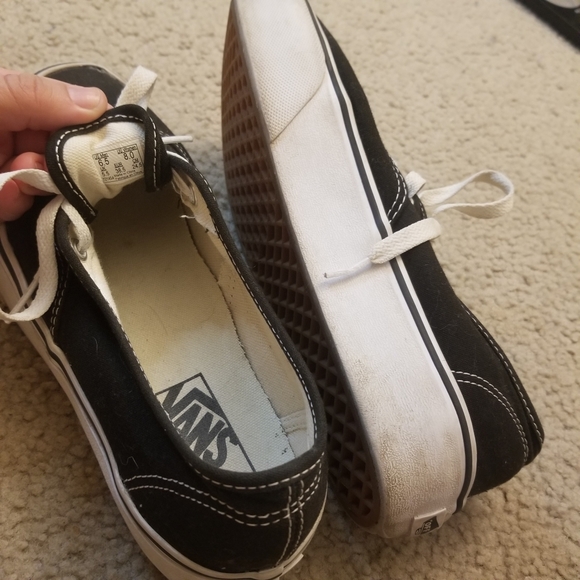 ✖️SOLD✖️Black platform Vans - Picture 4 of 4